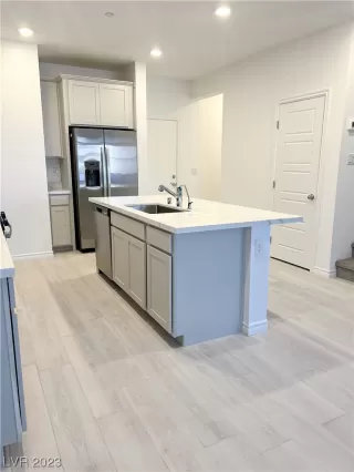 Photo #1: 2537312 Listing