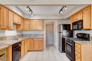 Photo #3: 2537324 Listing