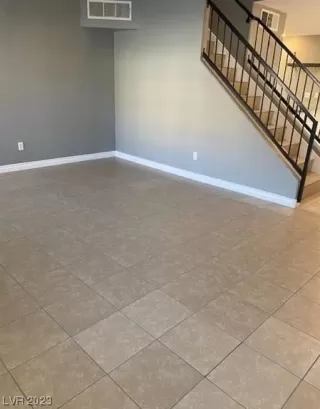 Photo #2: 2537329 Listing 