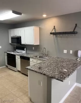 Photo #4: 2537329 Listing 