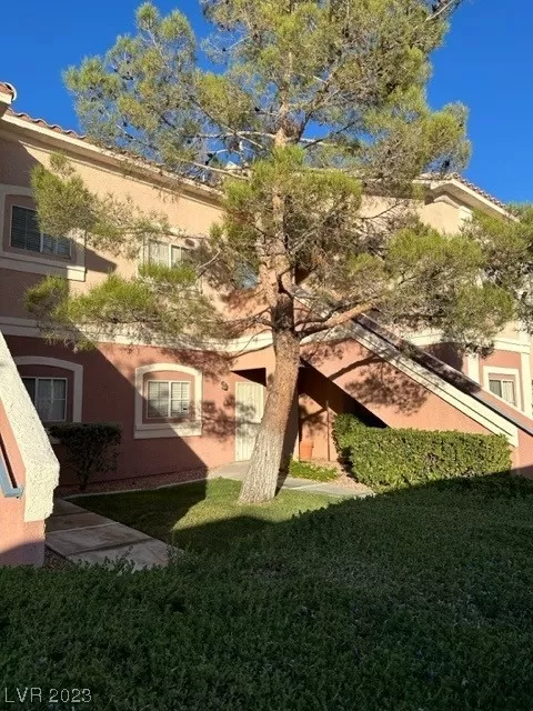 MLS: 2537331 Condo For Sale