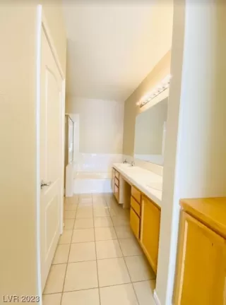 Photo #4: 2537342 Listing 