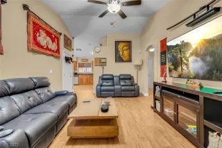 Photo #5: 2537382 Listing 