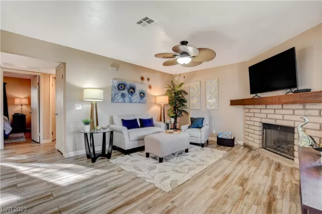 MLS: 2537393 Condo For Sale