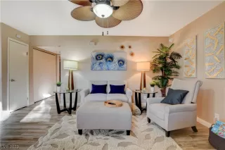 Photo #4: 2537393 Listing