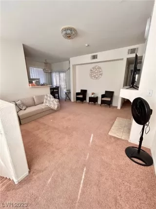 Photo #4: 2537401 Listing 