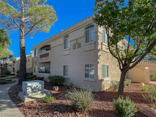 Photo #1: 2537405 Listing 