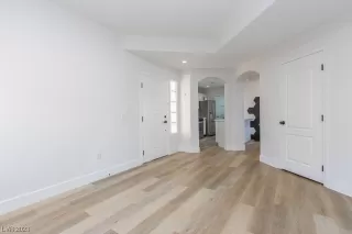 Photo #4: 2537405 Listing 