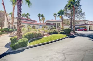 Photo #1: 2537412 Listing