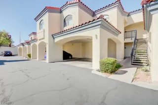 Photo #5: 2537412 Listing