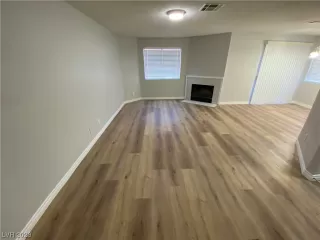 Photo #2: 2537443 Listing 