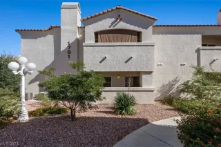 Photo #2: 2537448 Listing