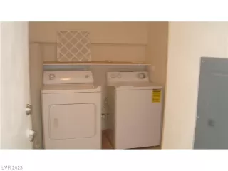 Photo #6: 2537465 Listing 