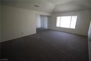 Photo #1: 2537468 Listing 