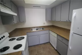 Photo #4: 2537468 Listing 