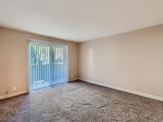 Photo #4: 2537477 Listing 