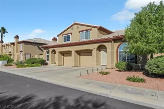 Photo #4: 2537486 Listing