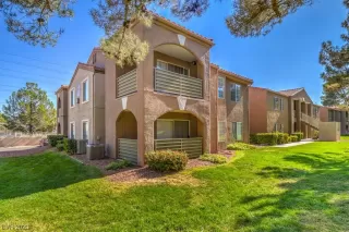 Photo #2: 2537506 Listing