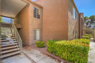 Photo #4: 2537506 Listing