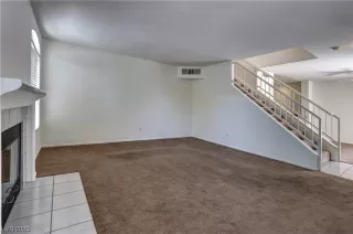 Photo #3: 2537523 Listing 