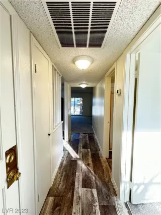 Photo #4: 2537570 Listing 