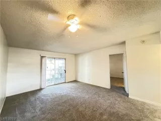 Photo #6: 2537570 Listing 