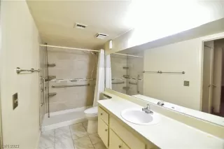 Photo #1: 2537572 Listing 