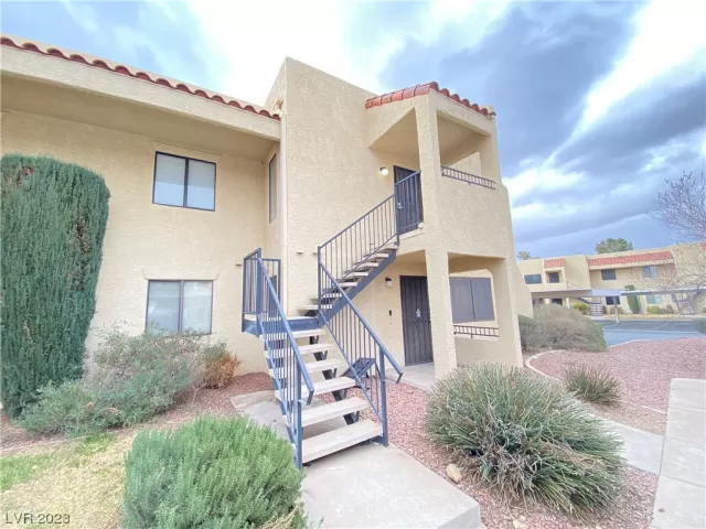 MLS: 2537589 Condo For Sale