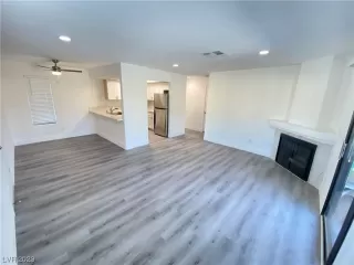 Photo #1: 2537589 Listing 