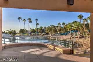 Photo #2: 2537590 Listing