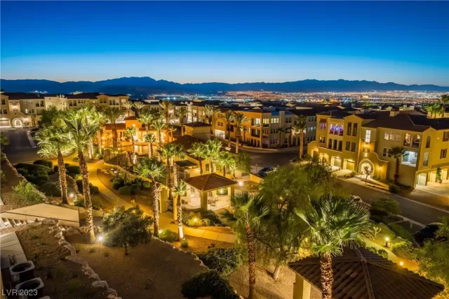 MLS: 2537620 Condo For Sale