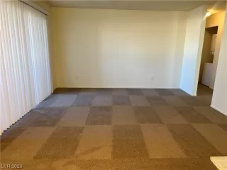 Photo #2: 2537621 Listing 