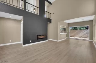 Photo #2: 2537703 Listing 