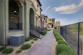 Photo #5: 2537760 Listing 