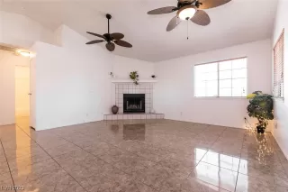 Photo #4: 2537765 Listing