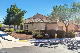 Photo #1: 2537773 Listing