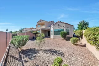 Photo #3: 2537773 Listing