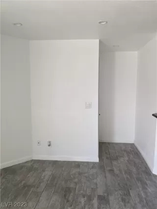 Photo #2: 2537782 Listing 