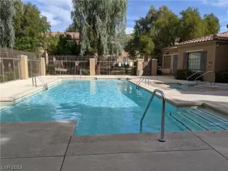 Photo #6: 2537784 Listing 