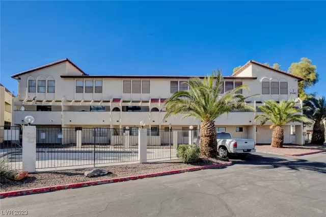 MLS: 2537803 Condo For Sale