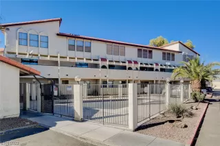 Photo #1: 2537803 Listing