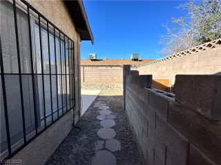 Photo #5: 2537831 Listing 