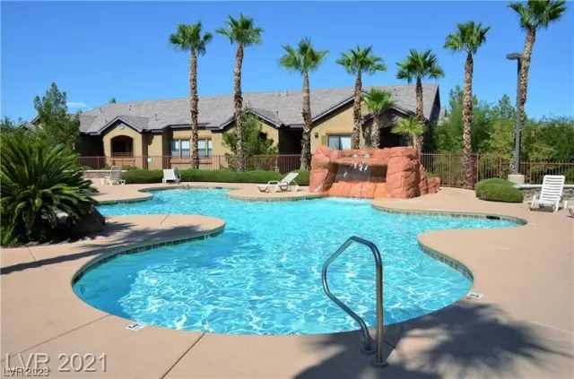 MLS: 2537832 Condo For Sale