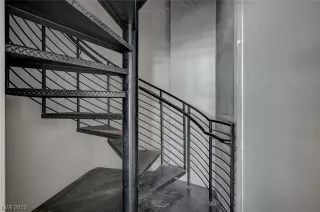 Photo #1: 2537844 Listing 