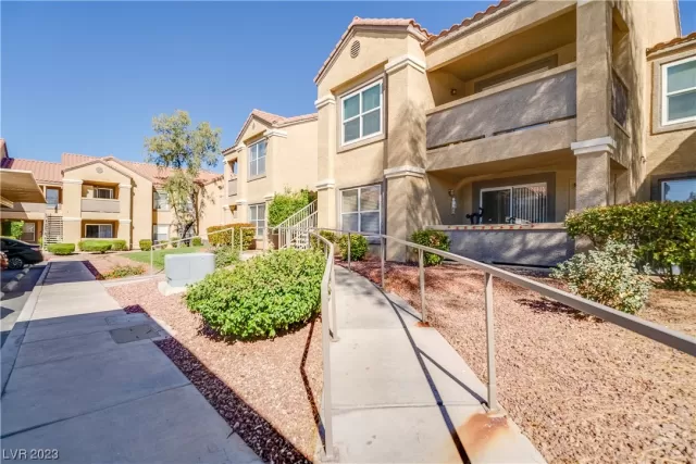 MLS: 2537845 Condo For Sale