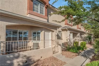 Photo #1: 2537847 Listing