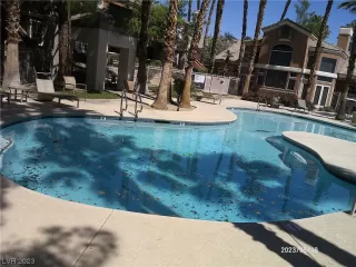 Photo #1: 2537852 Listing