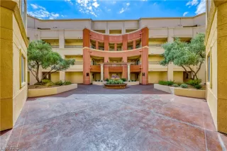 Photo #5: 2537867 Listing