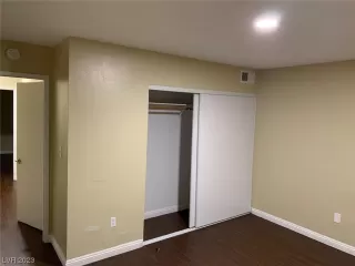 Photo #5: 2537869 Listing