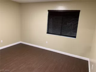 Photo #6: 2537869 Listing